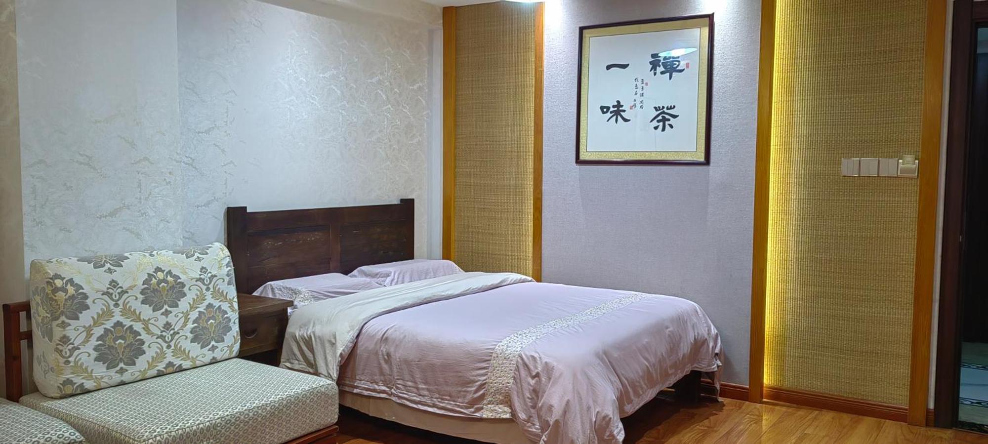 Doudou Meilan Fengqing Inn Цзинхун Екстериор снимка